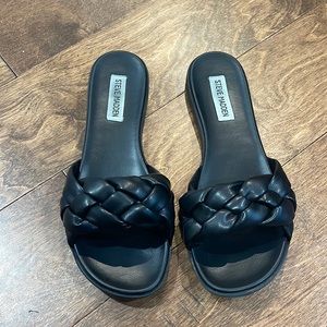 Steve Madden- Braided strap flats
